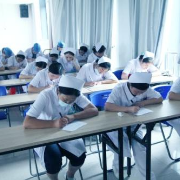 护士三基必背知识点1000条卡包封面